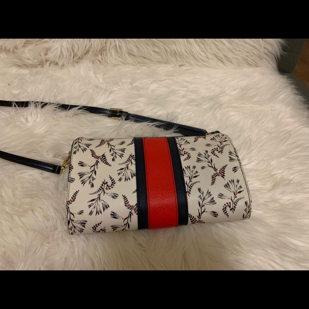 tory burch cross-body handbag - Picture 3 of 4